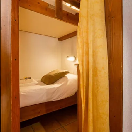 Appartement Résidence Le Cristal - Lognan 4 *